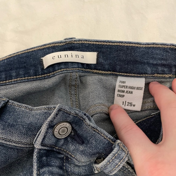 Eunina Tobi Super High Rise Mom Jean Cropped Medium Wash Denim Pants 25” Waist - Picture 3 of 8